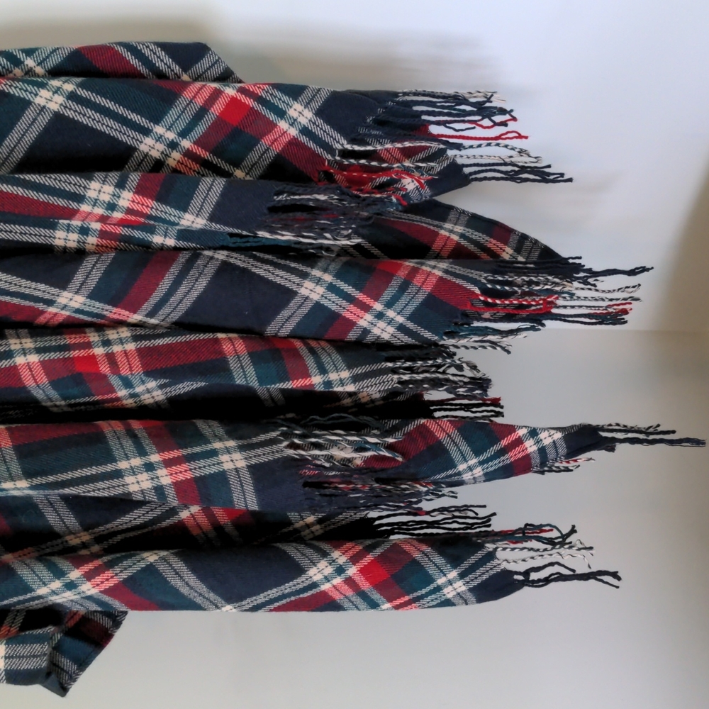 Plaid Francesca's Poncho - Picture 3 of 7